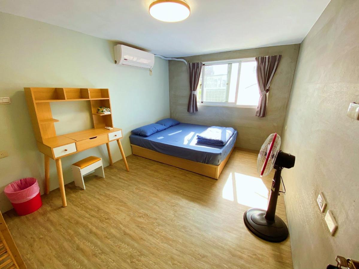 四季小空間 Apartment Pingtung Luaran gambar