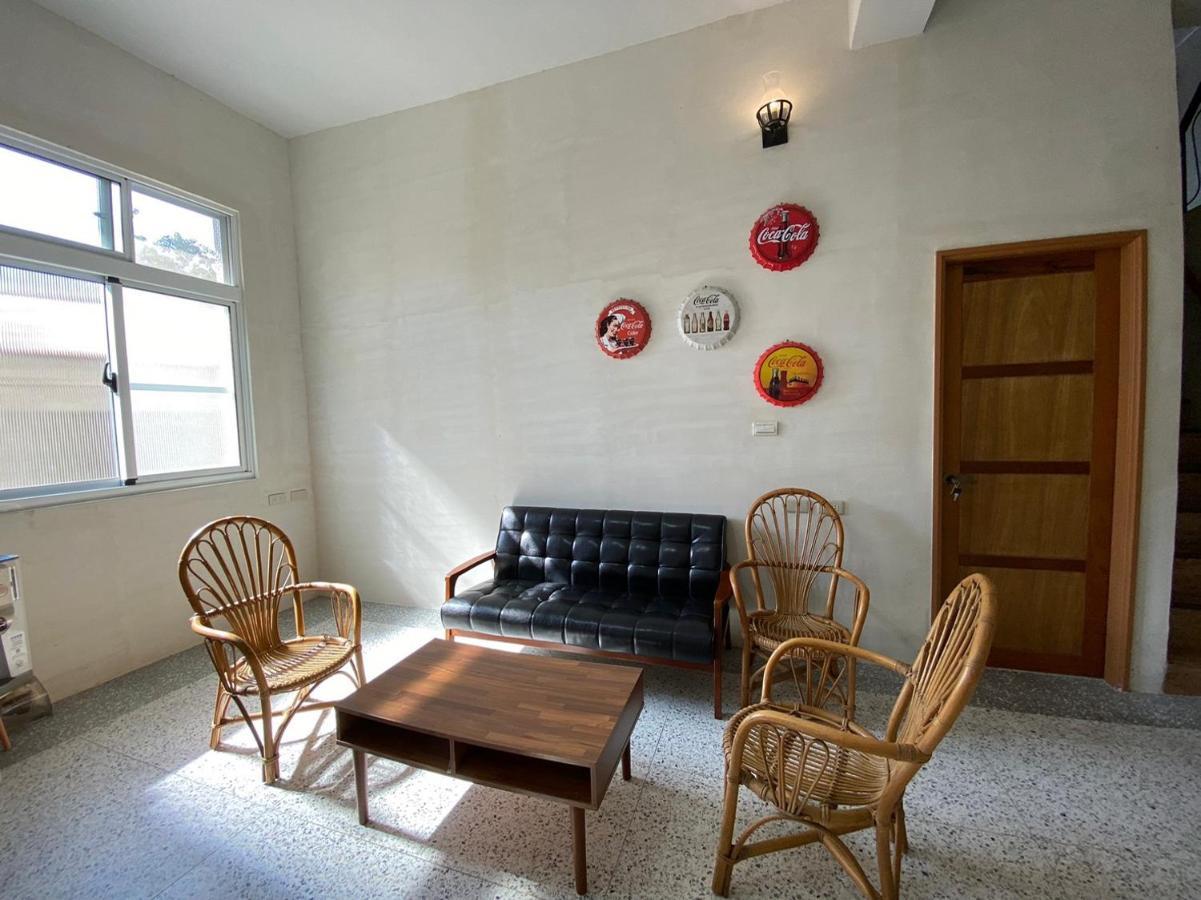 四季小空間 Apartment Pingtung Luaran gambar
